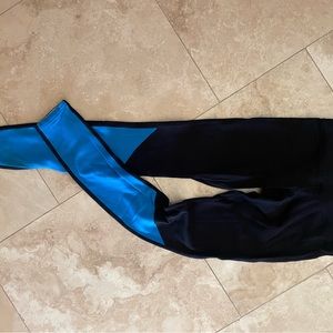 Blue & black Lulu lemon leggings